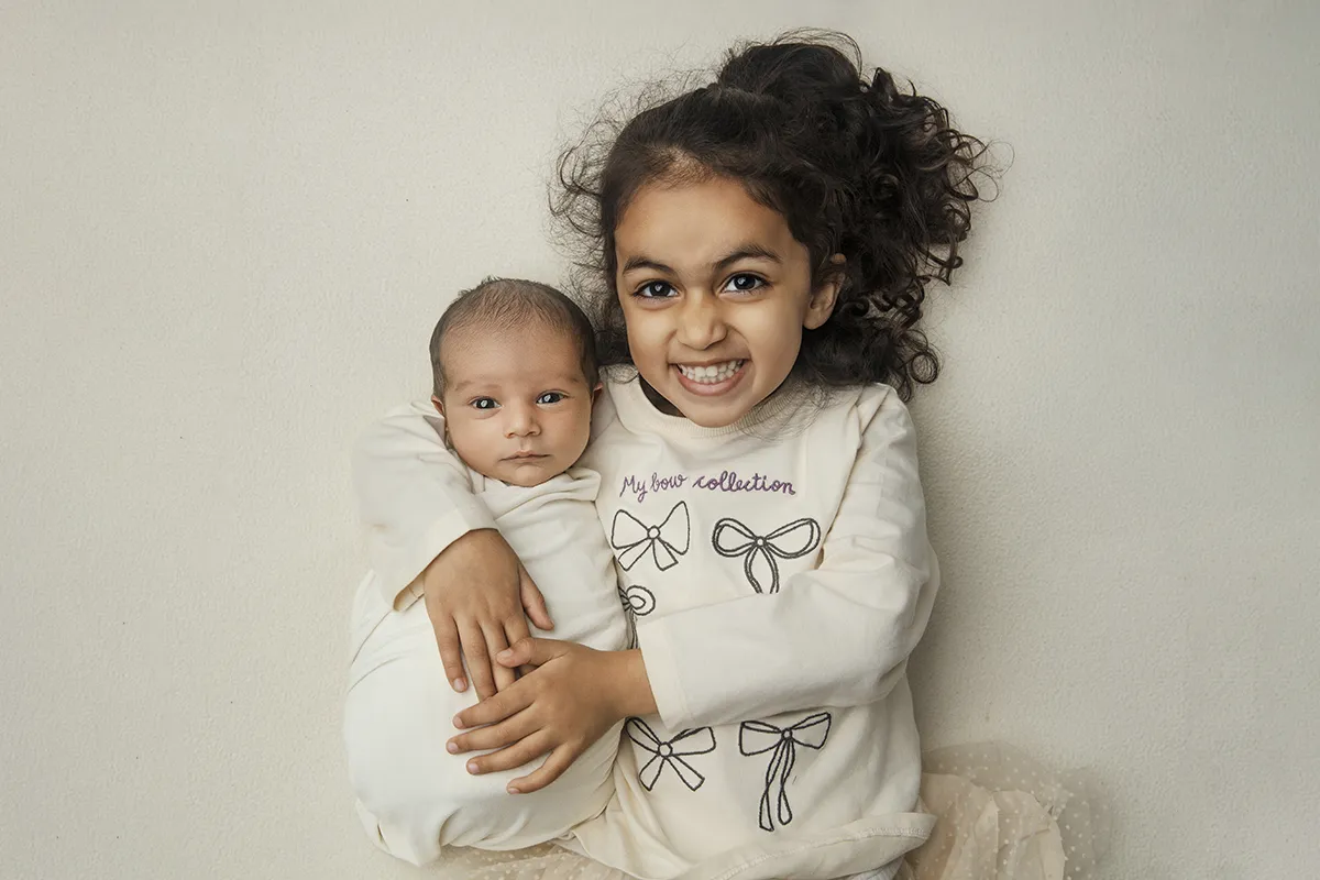 Newborn family portrait photographed by Photo Hive in Auckland